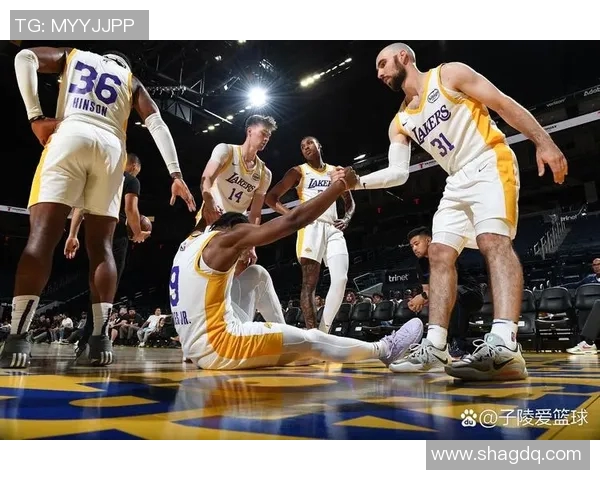 2020年10月12日湖人对阵热火精彩直播回顾与赛后分析 2020年10月12日湖人对阵热火精彩直播回顾与赛后分析