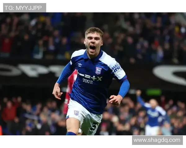 伯明翰与利兹联激战正酣谁能在这场较量中笑到最后