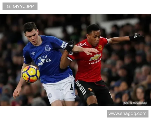 埃弗顿与曼联的精彩对决最终比分揭晓，球迷们的热情不减