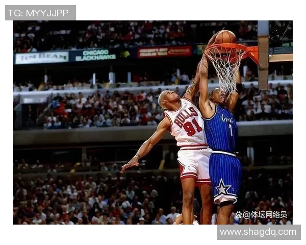 大本钟华莱士与罗德曼的篮球对决谁能笑到最后