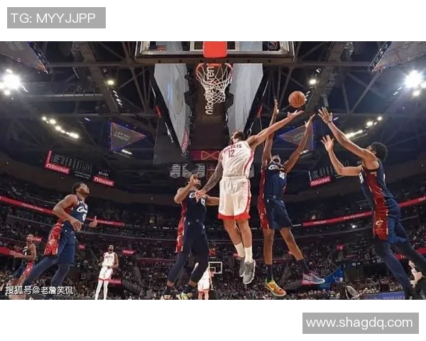 2016年1月3日火箭队与马刺队激战回顾精彩瞬间与关键时刻分析
