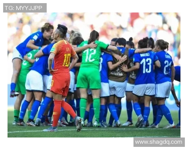 大运会女足巅峰对决中国队迎战巴西队激情四溢展现青春风采