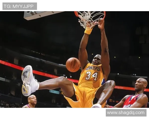 姚明与奥尼尔在热火的巅峰对决:篮球巨星的荣耀与传奇之战 姚明与奥尼尔在热火的巅峰对决:篮球巨星的荣耀与传奇之战