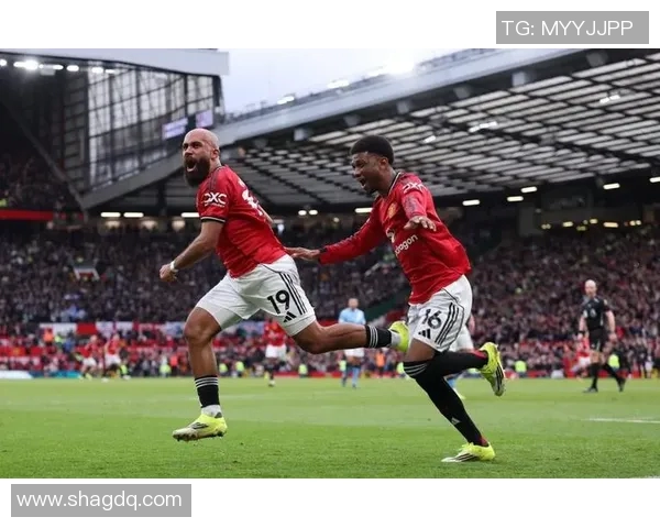 曼联与皇马热身赛精彩瞬间视频回顾全场比赛亮点与精彩进球合集 曼联与皇马热身赛精彩瞬间视频回顾全场比赛亮点与精彩进球合集