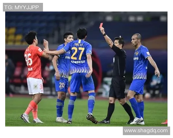 江苏苏宁迎战梅州球队全力争胜展现实力与斗志 江苏苏宁迎战梅州球队全力争胜展现实力与斗志