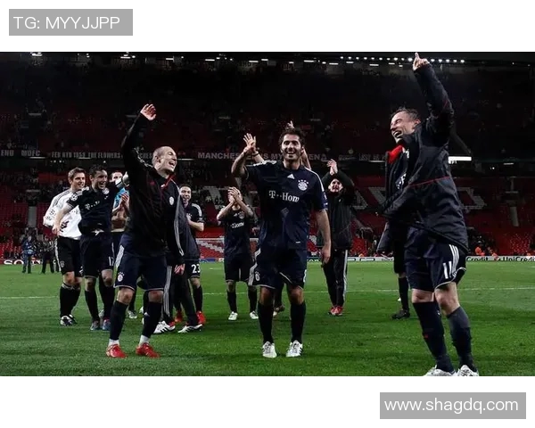 拜仁慕尼黑与曼联对决罗本闪耀赛场展现绝佳状态 拜仁慕尼黑与曼联对决罗本闪耀赛场展现绝佳状态