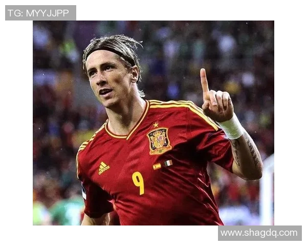 费兰托雷斯的崛起之路:从青训天才到世界级足球明星的奋斗历程 费兰托雷斯的崛起之路:从青训天才到世界级足球明星的奋斗历程