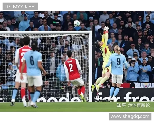 切尔西门将凯帕在对阵曼城的关键战役中展现出色表现