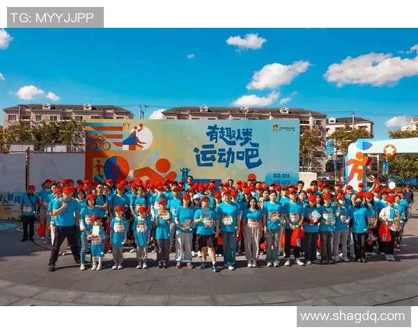 极限挑战与人生哲学：杨娜的深度对话与运动探索之旅